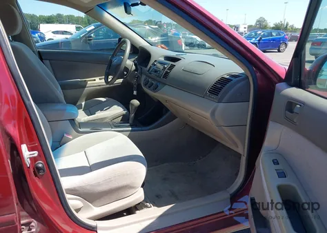 2003 Toyota Camry Le from USA, damaged, VIN 4T1BE32K13U128184